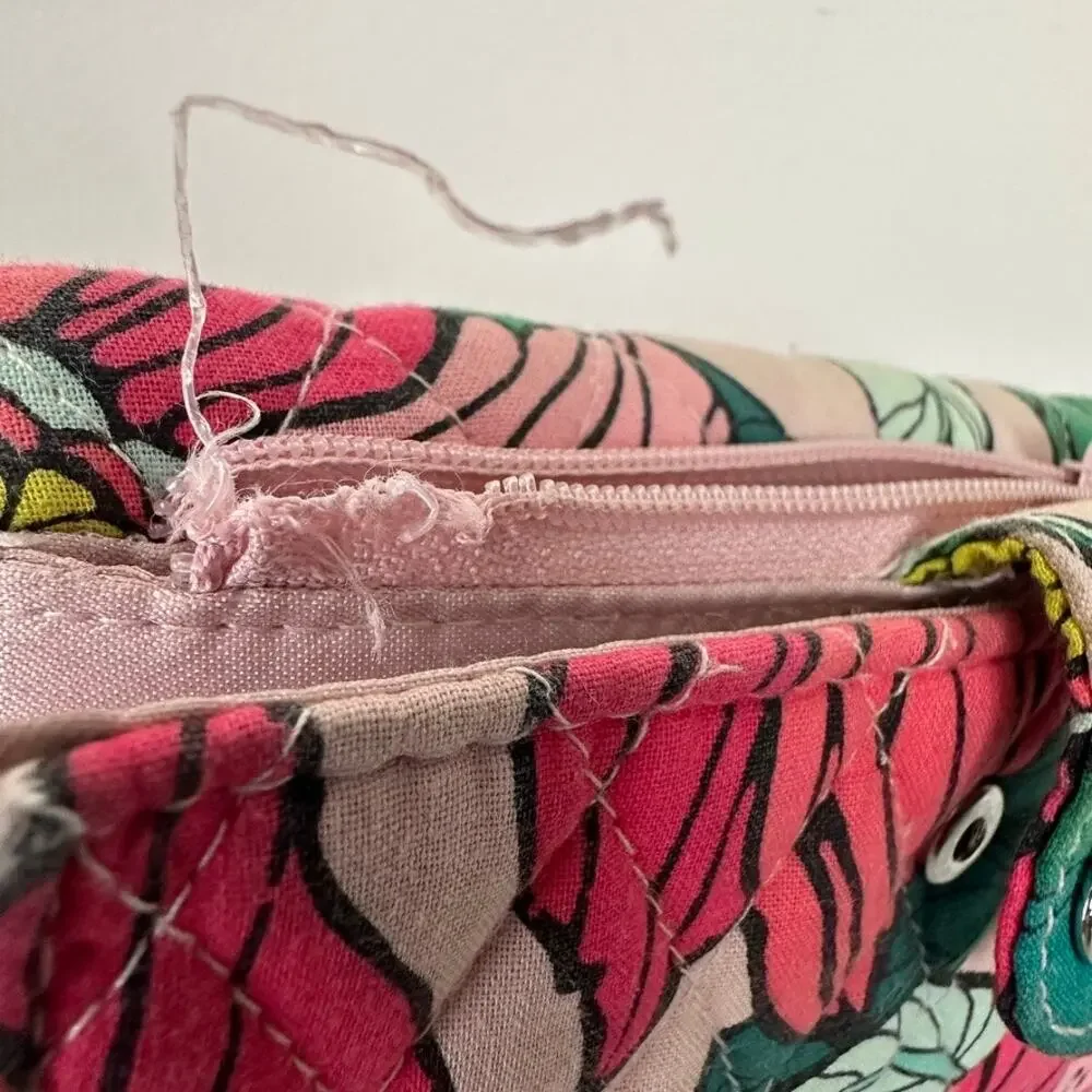 Vera Bradley Vintage Floral Smartphone Wristlet Wallet Broken Zipper & No Strap - Picture 9 of 11